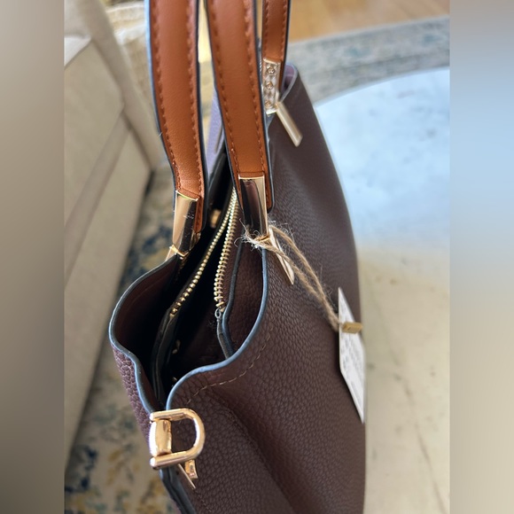 Pocketbook - Picture 4 of 8